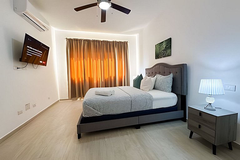 ¡Condominio con azotea a pasos de la playa!
