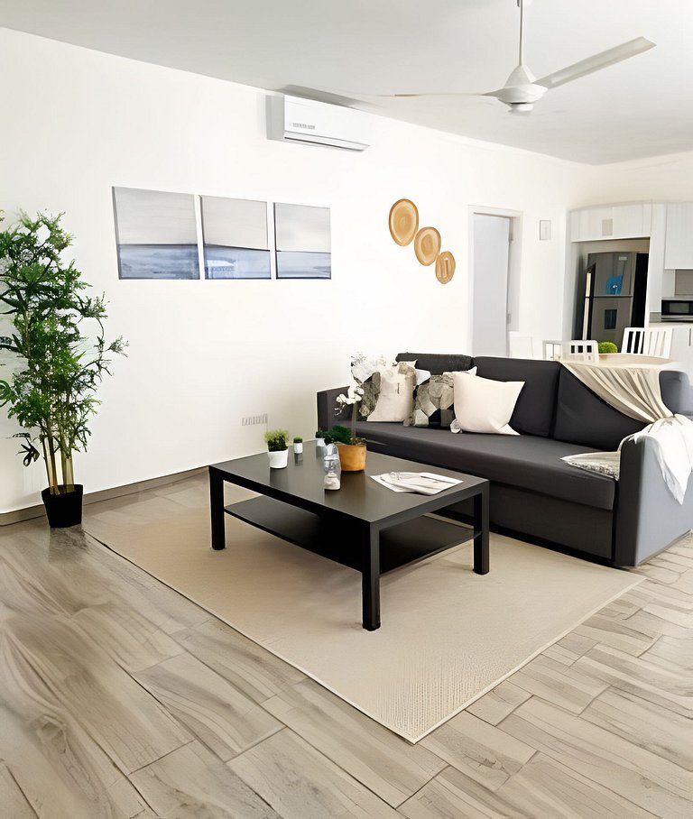 Hermoso condominio cerca de la playa