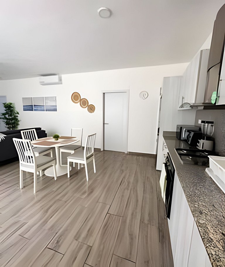 Hermoso condominio cerca de la playa