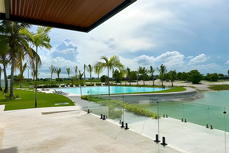 Exclusive 4-Br Villa with Pool @ Oasis del Lago