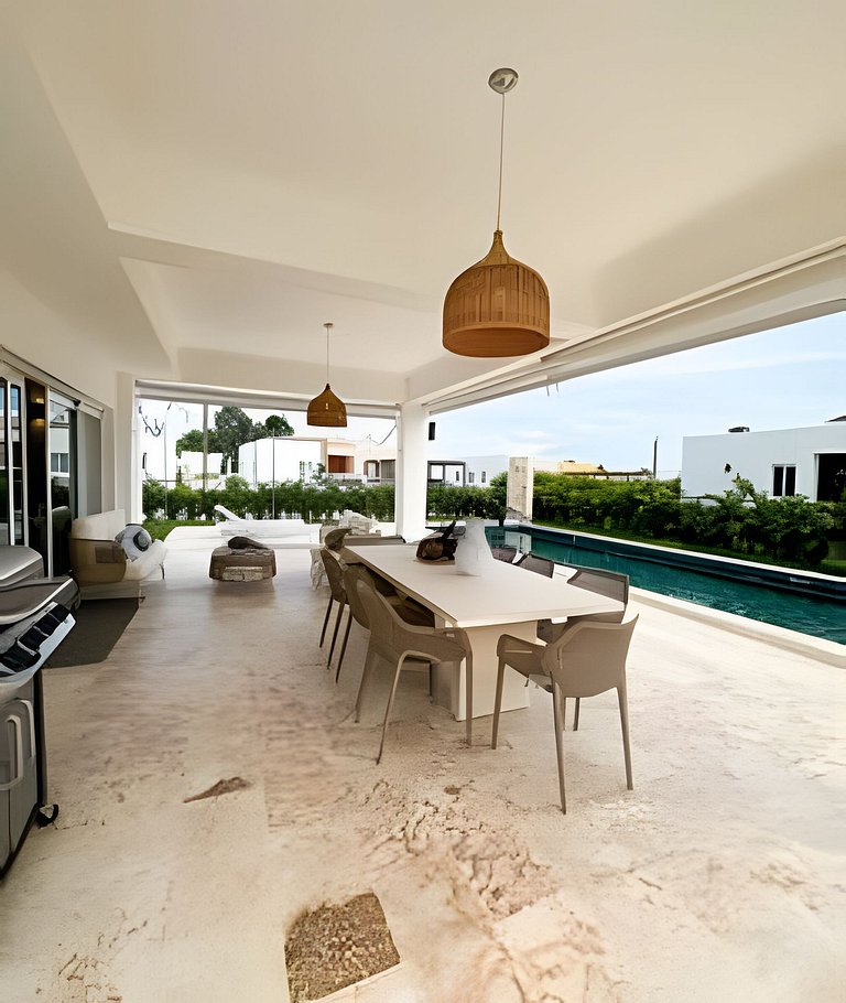 Exclusive 4-Br Villa with Pool @ Oasis del Lago