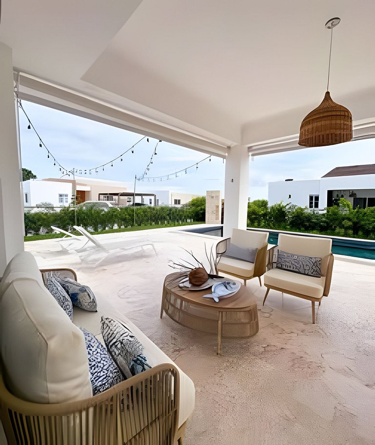 Exclusive 4-Br Villa with Pool @ Oasis del Lago