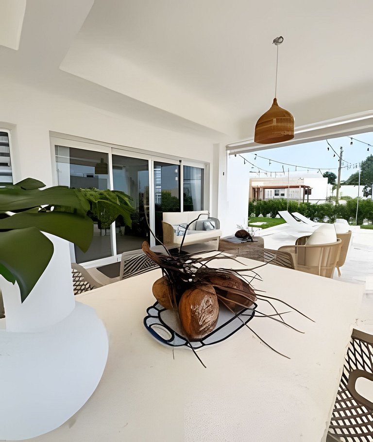 Exclusive 4-Br Villa with Pool @ Oasis del Lago