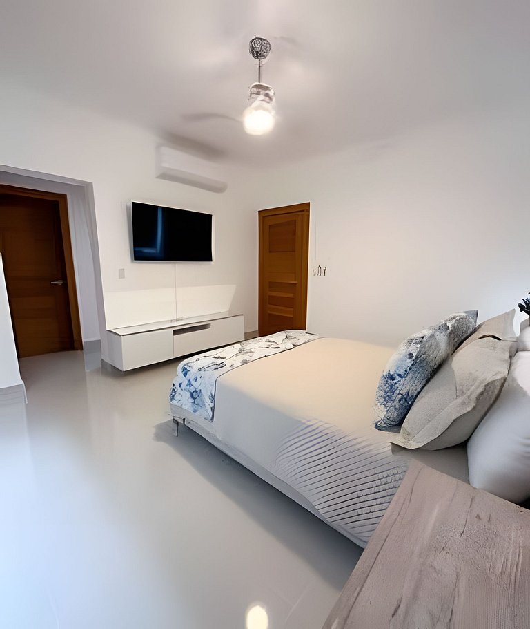 Exclusive 4-Br Villa with Pool @ Oasis del Lago