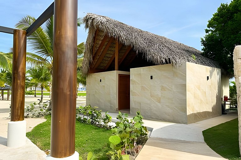 Exclusive 4-Br Villa with Pool @ Oasis del Lago