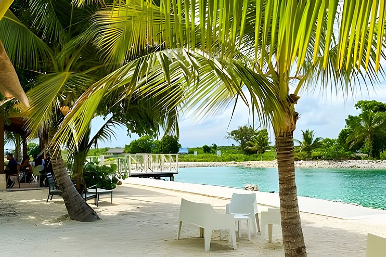 Exclusive 4-Br Villa with Pool @ Oasis del Lago