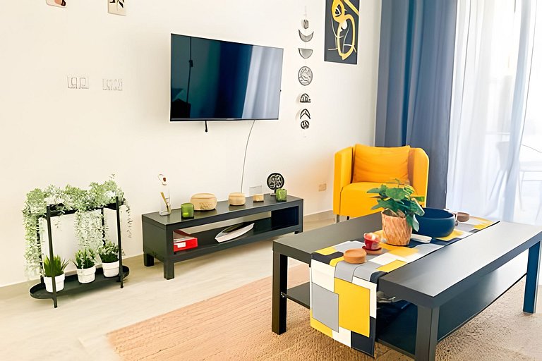Amplio apartamento de 1 hab. a pasos de la playa