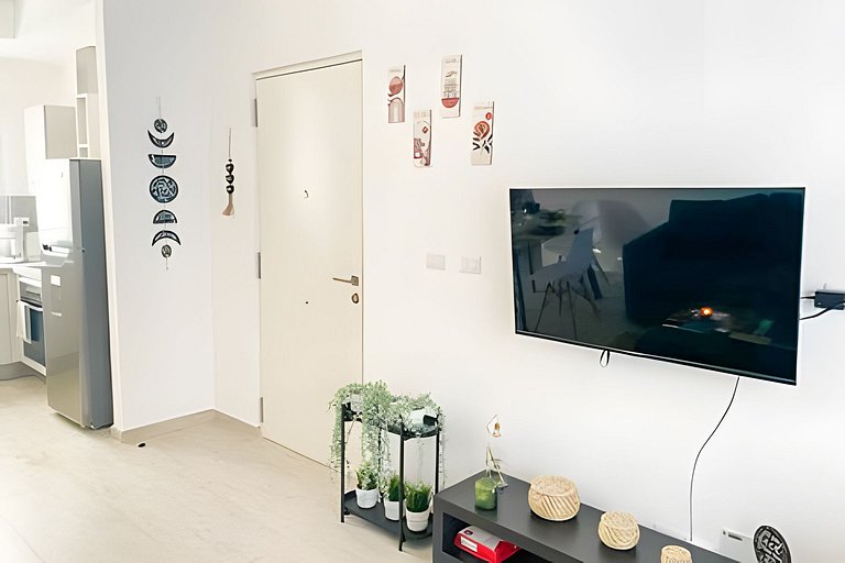 Amplio apartamento de 1 hab. a pasos de la playa