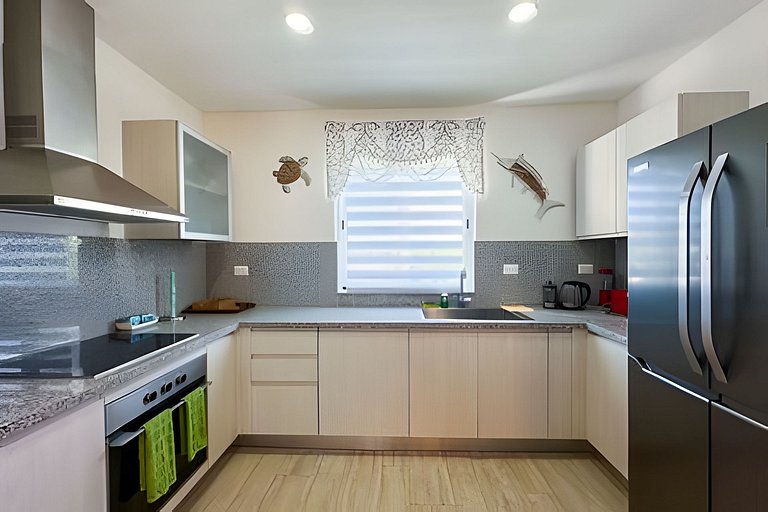 Coral Village II- Pool view 2 BR condo near beach!