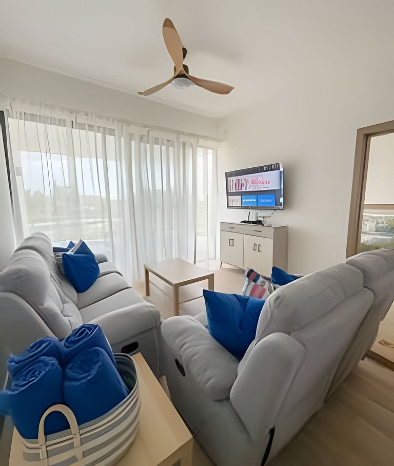 Condo in The Beach with private artificial Beach