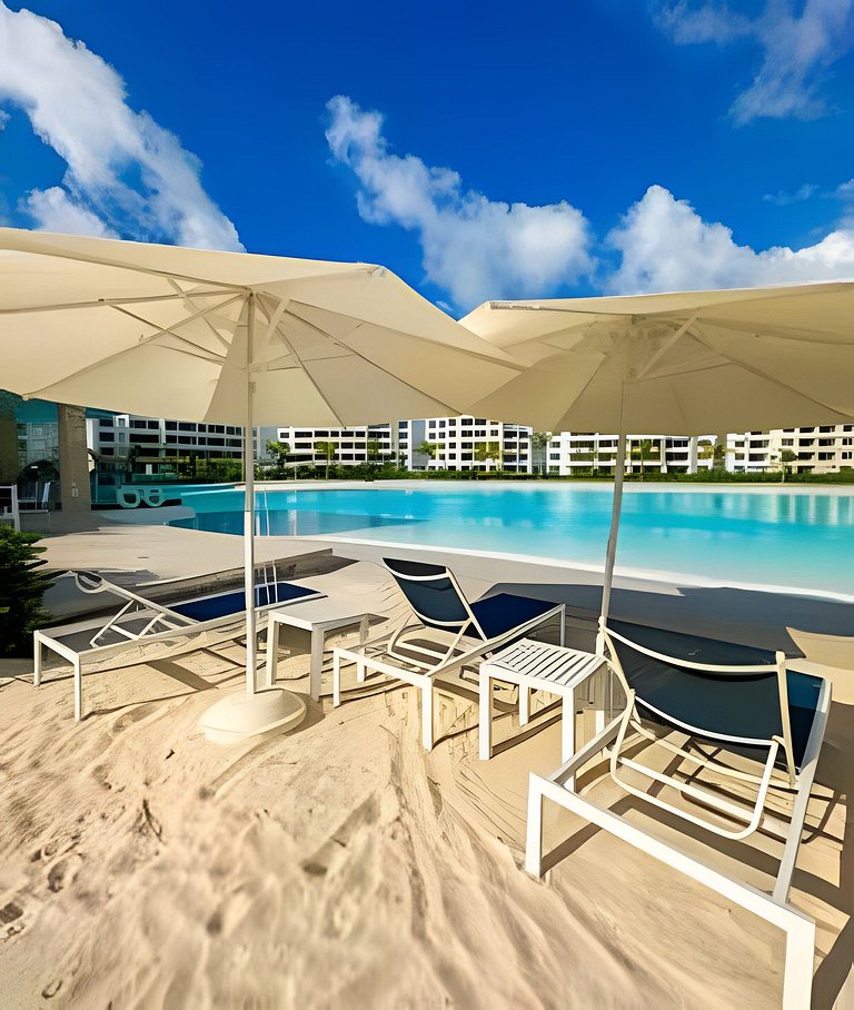 Condo in The Beach with private artificial Beach