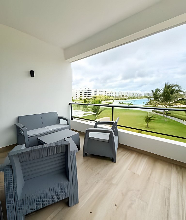 Condo in The Beach with private artificial Beach