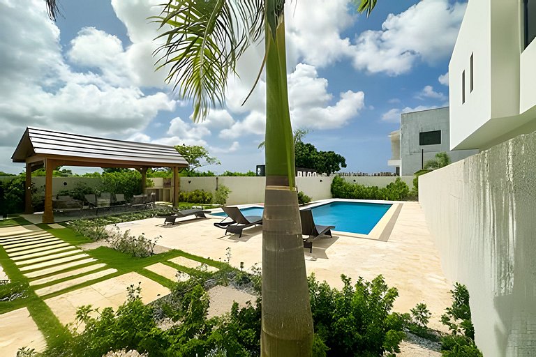 Villa familiar en Punta Cana! Piscina Climatizada