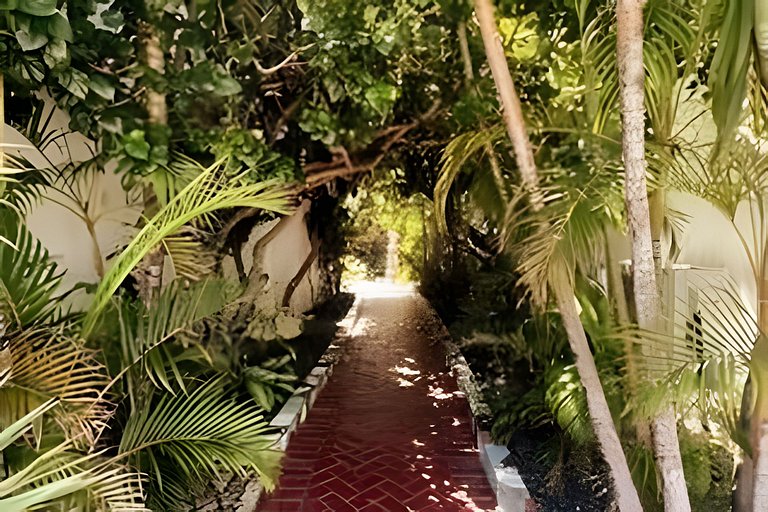 Charming condo with pool near Bavaro Beach