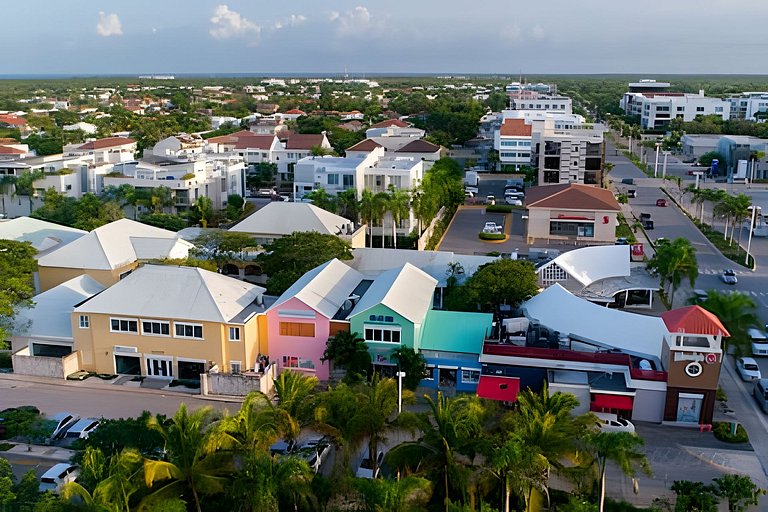 Charming condo with pool near Bavaro Beach